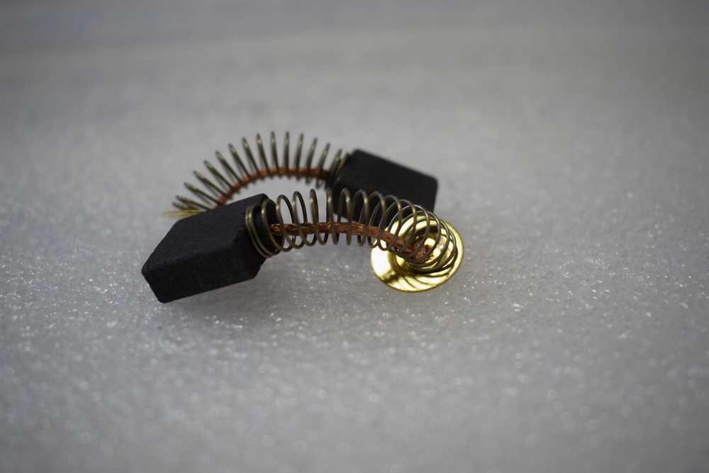 Купить Щетки электродвигателя для окрасочного аппарата AS-3800 недорого ASPro