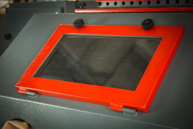 Защитный экран эжекторной кабины